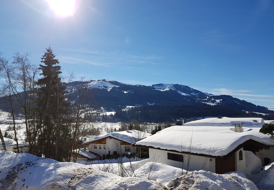 Ellmau Aussicht auf den Goldplatz und  Hartkaiser